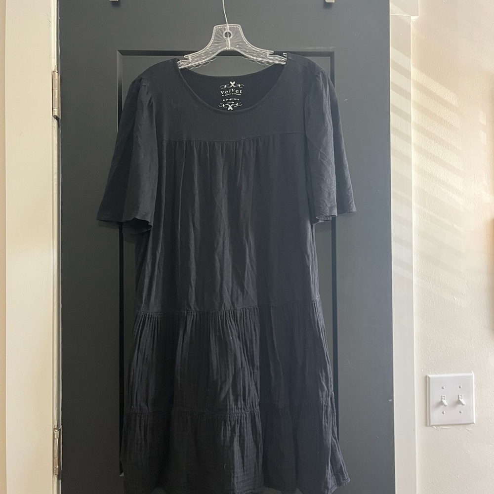 Velvet by Graham & Spencer Black Tiered Short-Sleeve Mini Dress